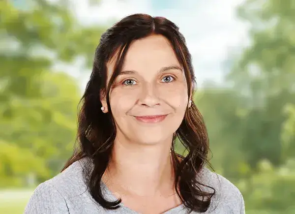 portrait-erika-niederberger-mitarbeiter-alters-und-pflegeheim-heimet