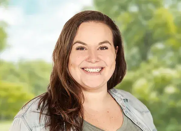 portrait-fabienne-amstutz-mitarbeiter-alters-und-pflegeheim-heimet